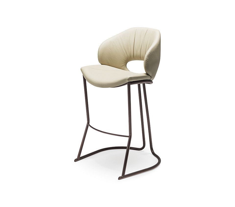 %D0%91%D0%90%D0%A0+%D0%A1%D0%A2%D0%9E%D0%9B+CATTELAN+ITALIA%2C+%D0%BC%D0%BE%D0%B4.+MIRANDA